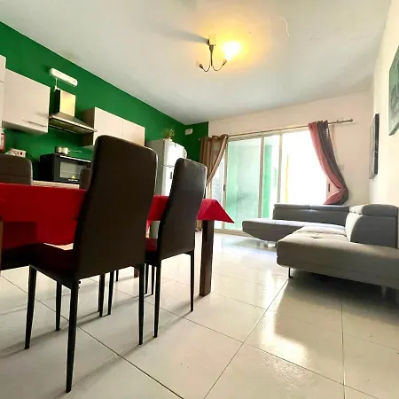 Affittacamere Room 6- Private Room With Private Terrace, Private Bathroom, Ac And Wifi Sliema
